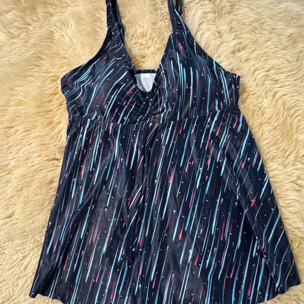 Women's Black and Blue Patterned Top